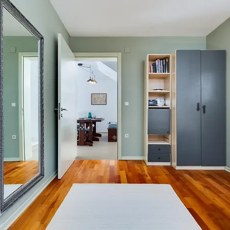 Apartament Spacious With Private Heated Pool, Diklo Zadar